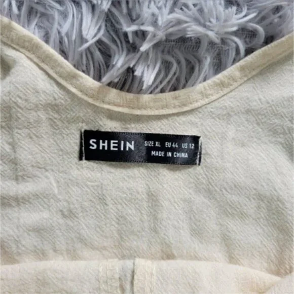 SHEIN Cream‎ White Spaghetti Strap Tank Top with Brown Buttons Women size XL - Picture 7 of 7